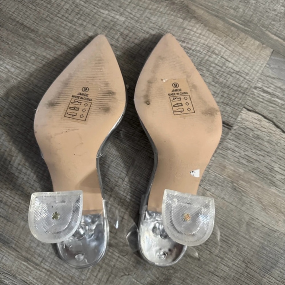 Catherine Malandrino Silver Pointed Toe Heels with Crystal Sunburst - Picture 10 of 13